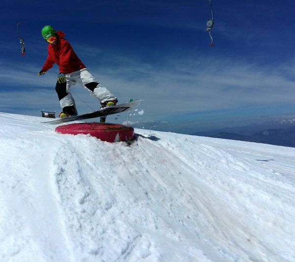 Michele Api_action_Hot Ice Snowboard